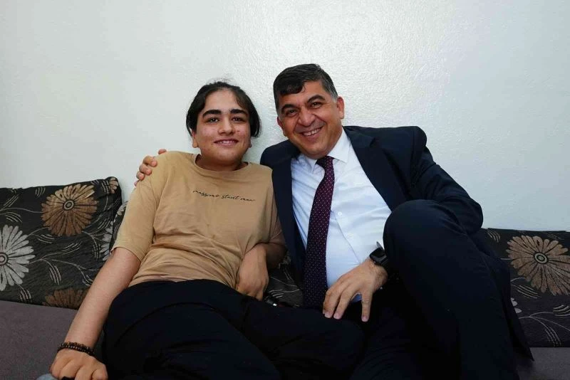 Fadıloğlu, Mehmet Çakır’ın mutluluğuna ortak oldu
