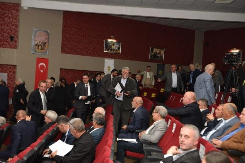 Balıkesir’de muhalefet meclisi terk etti
