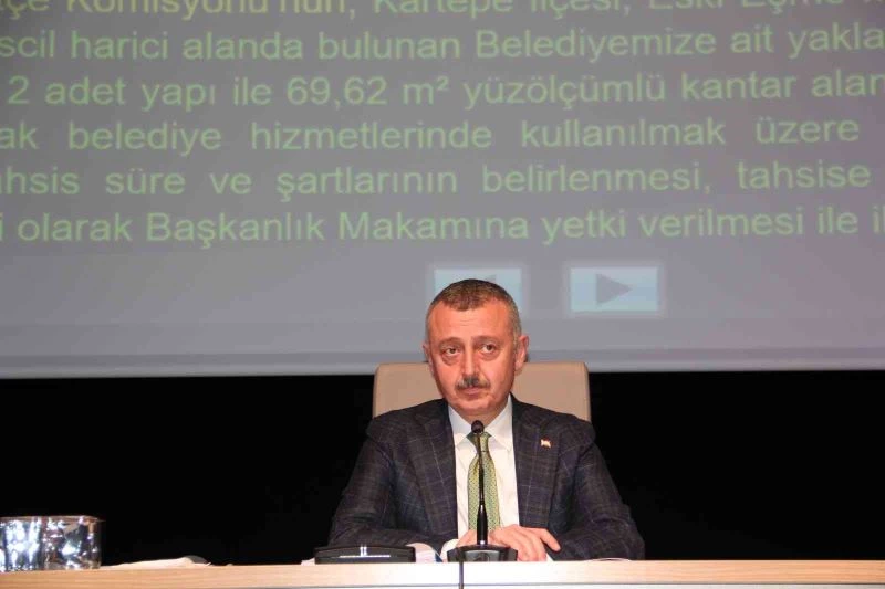 Büyükşehir meclisinde ekmek tartışması
