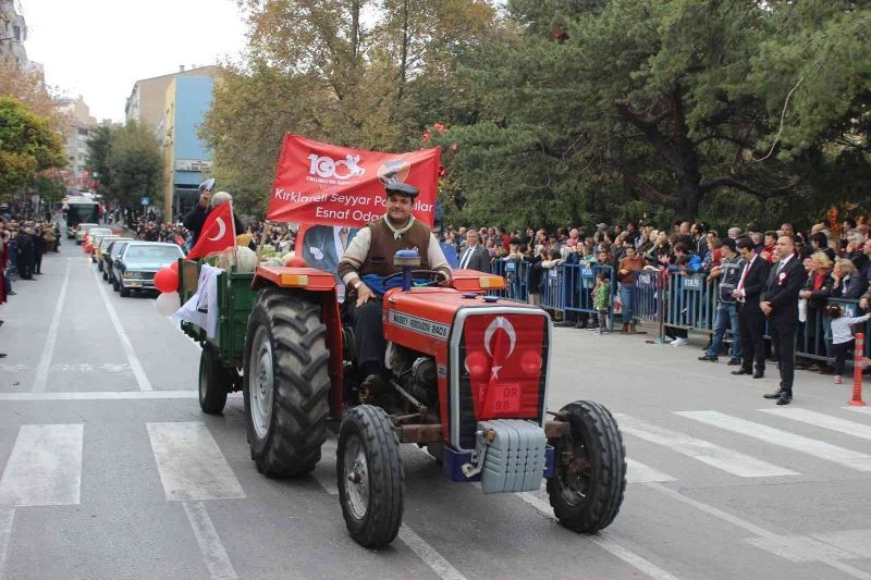 Kurtuluşun 100. yılında renkli konvoy

