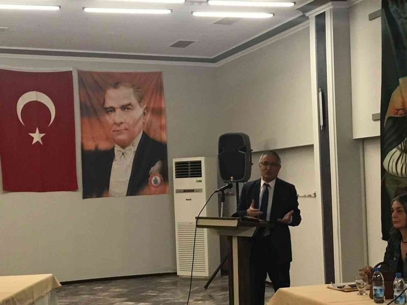 Prof. Dr. Yeniçeri: “Türkiye’de Kürt meselesi yoktur, Kürtleri mesele haline getirenler vardır