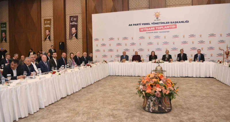 Başkan Büyükkılıç, Gaziantep’te AK Parti Yerel Yönetimler Başkanlığı İstişare Toplantısı’na katıldı
