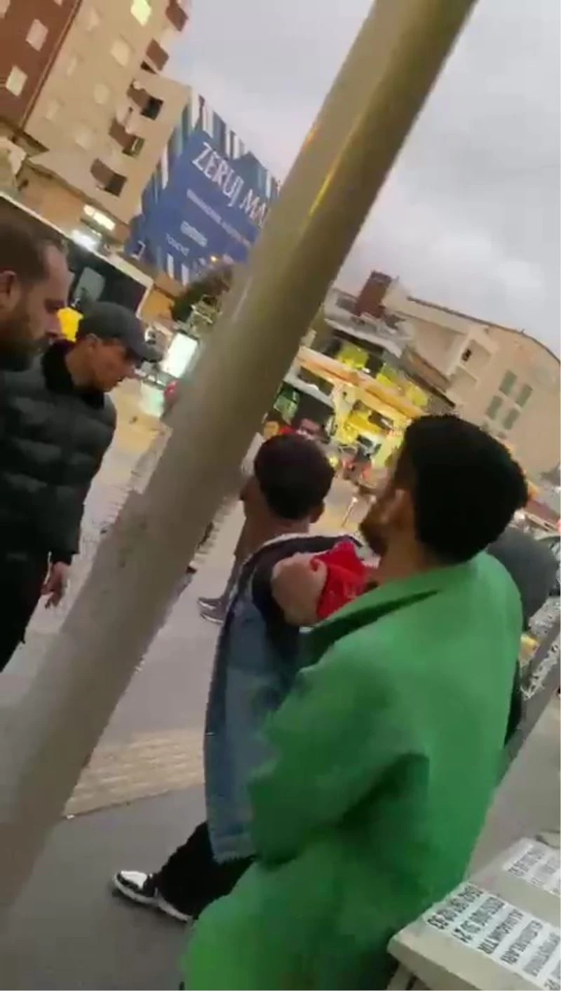 Pendik’te hırsızlık şüphelisini yakalayarak polise teslim ettiler
