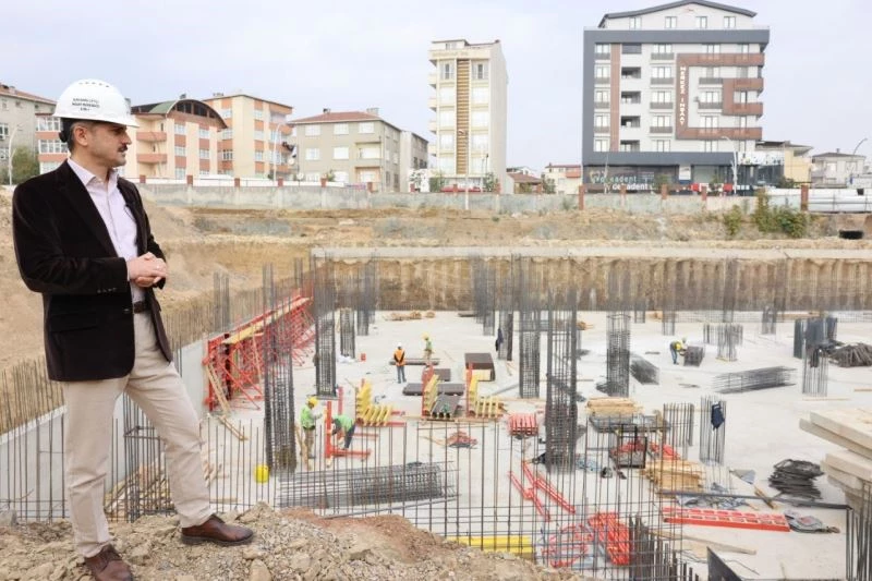 Başkan Çiftçi Kent Meydanı projesini anlattı: 