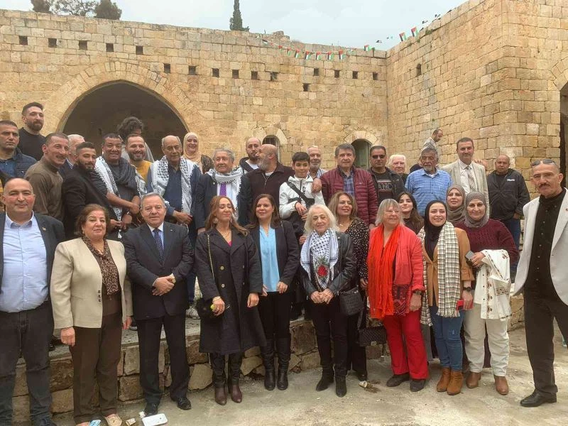 AK Parti’li Tanrıverdi’ye Filistin’den plaket
