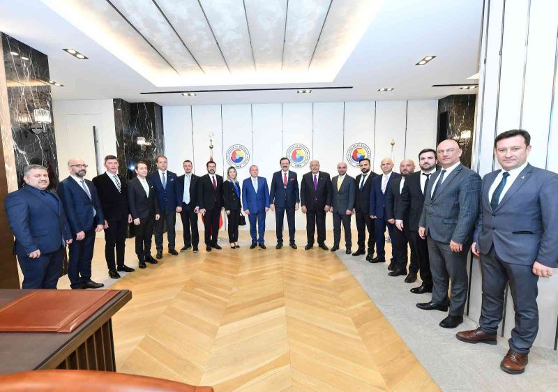 Bursa iş dünyasının sorunları ve talepleri TOBB Başkanı Hisarcıklıoğlu’na iletildi
