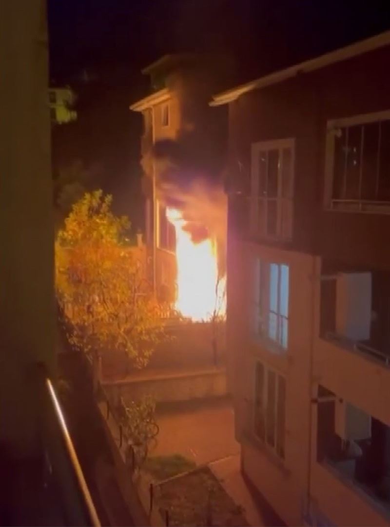 Bursa’da apartman dairesinde korkutan yangın
