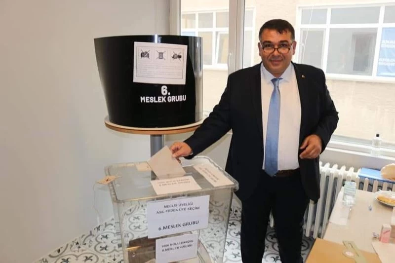 Kırşehir TSO’da mevcut başkan ve ekibi yeniden yönetimi aldı
