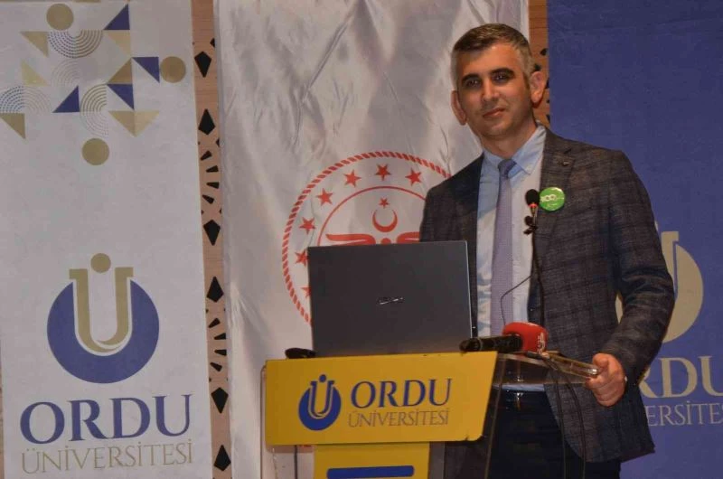 İl Sağlık Müdürü Tüzün: “Teknoloji çağında öğrencilerin ruh sağlığını korumak için çalışmalar yürütüyoruz”
