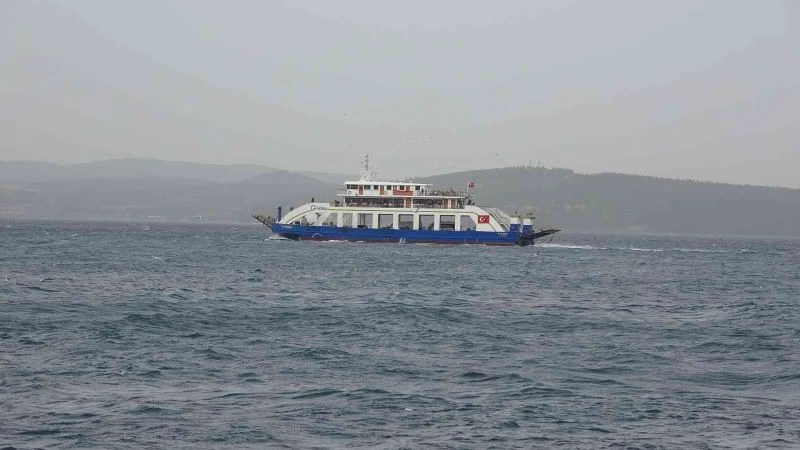 Bozcaada’da yarınki tüm feribot seferleri iptal edildi
