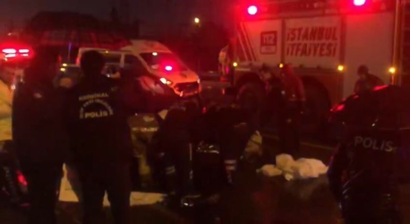 Tuzla’da üniversite öğrencisi otomobiliyle motor kuryeye çarptı: 1 ölü
