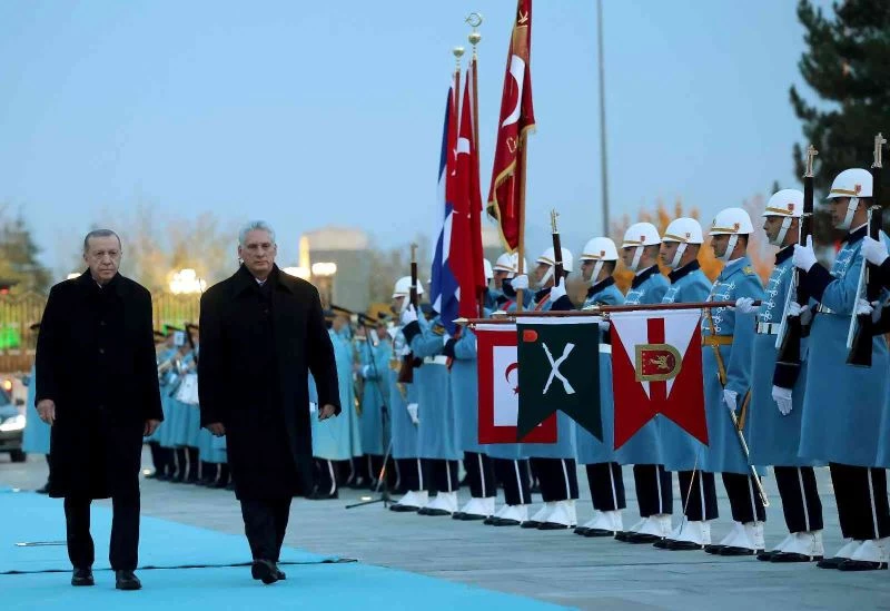 Cumhurbaşkanı Erdoğan, Küba Devlet Başkanı Bermudez’i resmi törenle karşıladı
