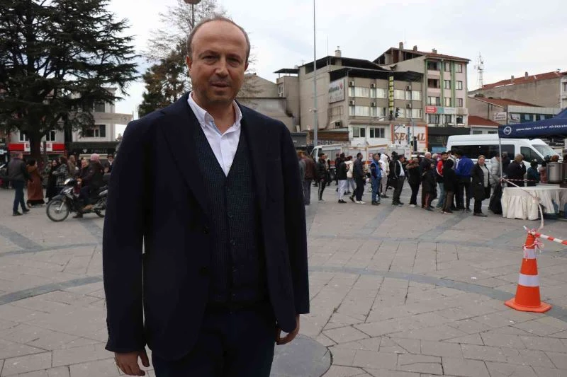 Avcılar Belediye Başkanı Turan Hançerli deprem bölgesinde
