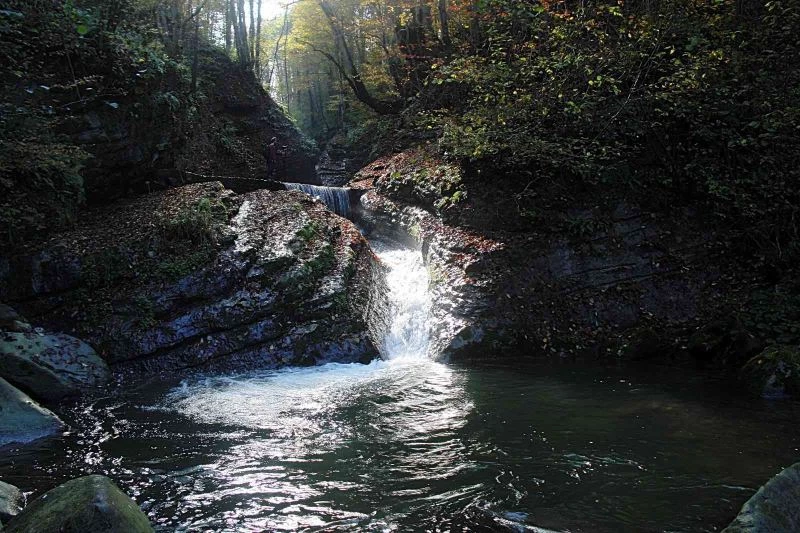 Saklı cennet ‘Kudavas Şelalesi’ ziyaretçilerini büyülüyor
