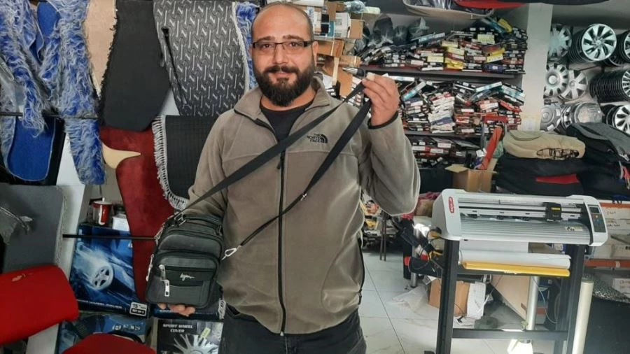 Çantasını iş yerinde unuttu, film sahnelerini akla getiren görüntü ortaya çıktı