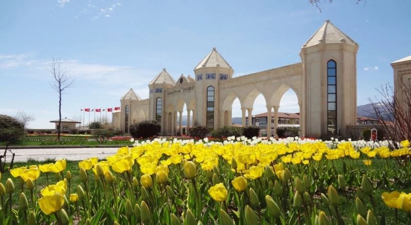 DPÜ’den 12 akademisyen en çok atıf alan akademisyenler listesinde yer aldı
