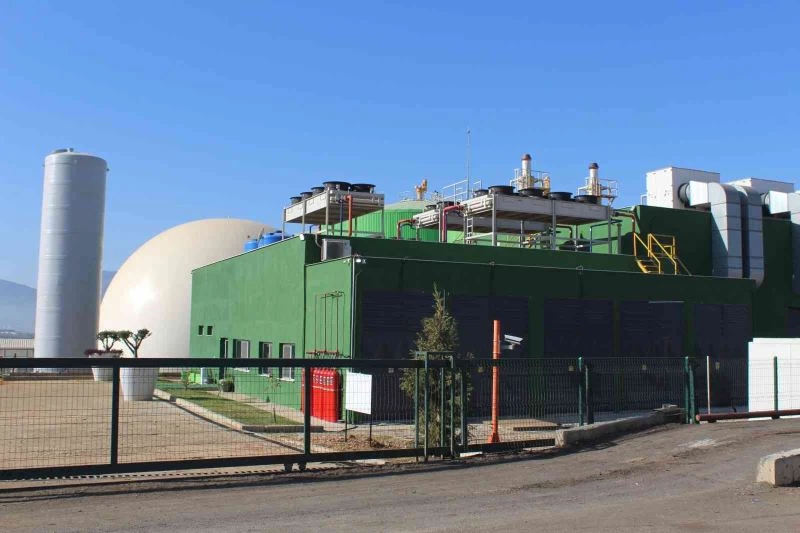 Kemalpaşa’da biyogaz santralinde kaza: 2 yaralı
