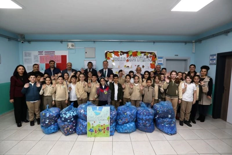 Bir küçük kapakla mutluluklara vesile oldular
