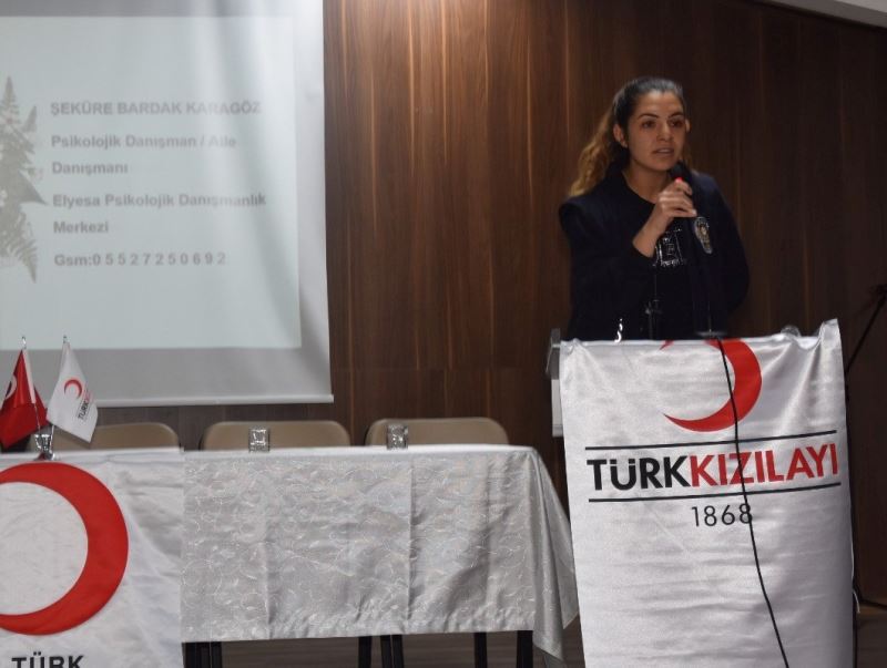 Kızılay’dan ’Kadına şiddet ve çocuk istismarına hayır’ konferansı
