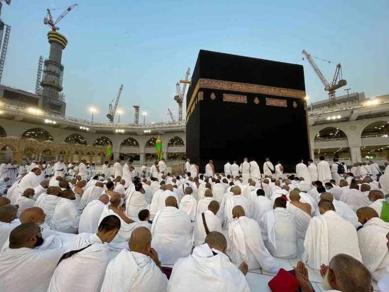 Kabe’ye akın
