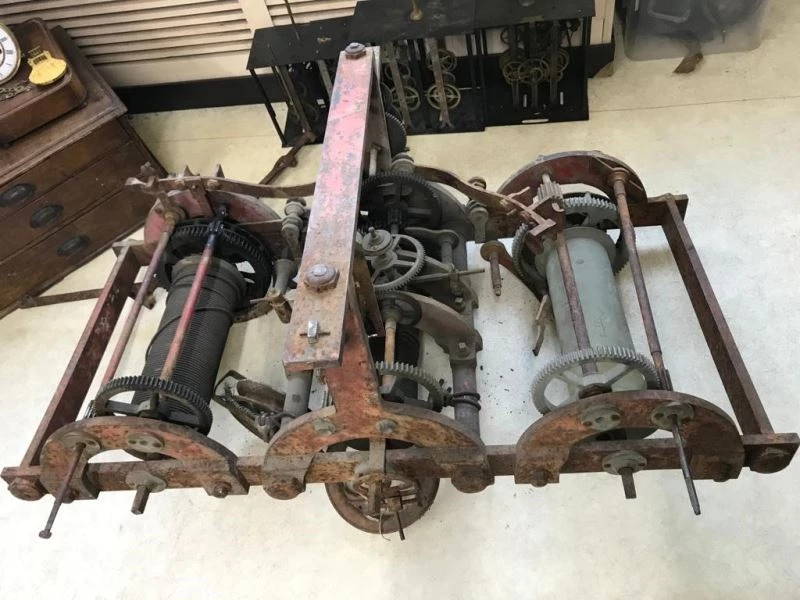 Tarihi Tophane’de asırlık saat tıkır tıkır işliyor
