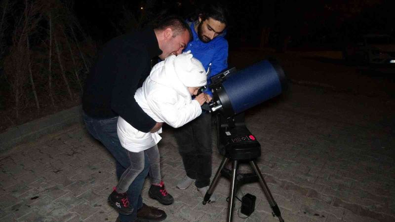 Öğrenciler Yozgat Çamlığı Milli Parkı’nda Ay ve gezegenleri gözlemledi
