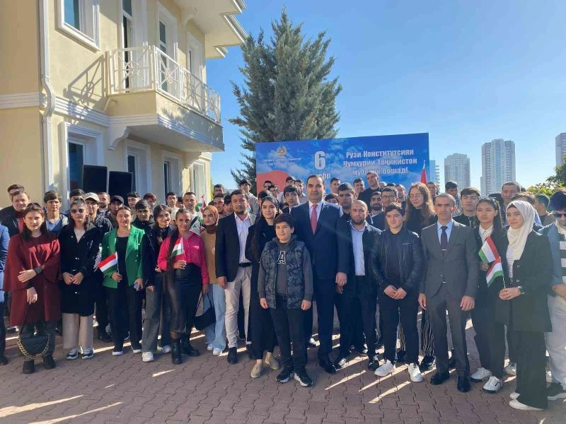 Tacikistan Büyükelçiliğinde 