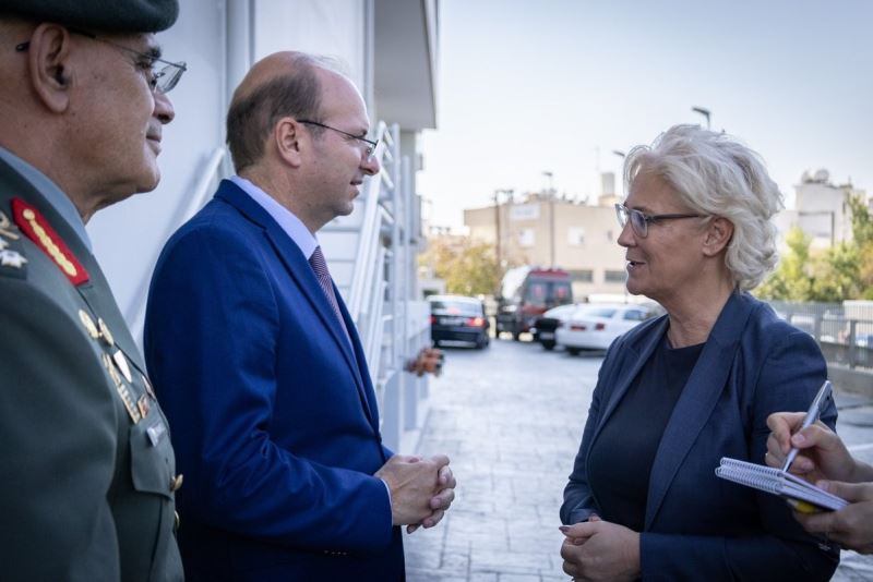 Almanya Savunma Bakanı Lambrecht’ten GKRY’e ziyaret
