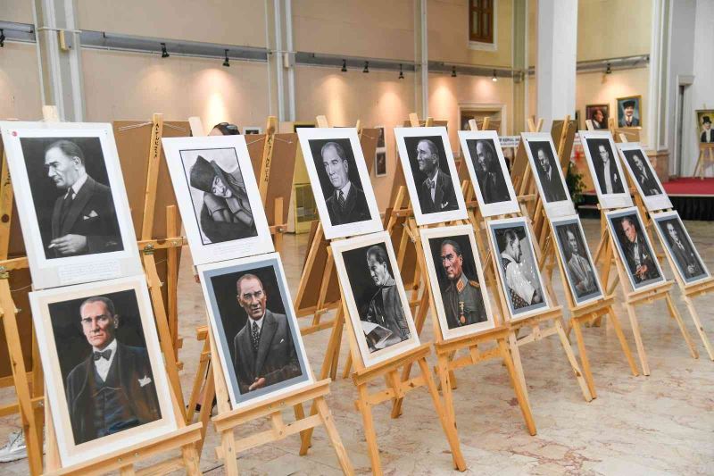 184 Atatürk portresi 75. Yıl Sanat Galerisi’nde sergileniyor
