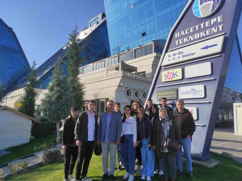 Vocathlon: Mesleki Girişim maratonu’nda derece alan gençler
