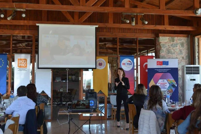 ’Bütünleştirici Eğitimle Farklılıkları Fırsata Dönüştürmek’ projesinin kapanış toplantısı gerçekleştirildi
