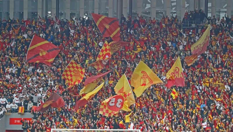 İzmir derbisinin biletleri satışa çıktı
