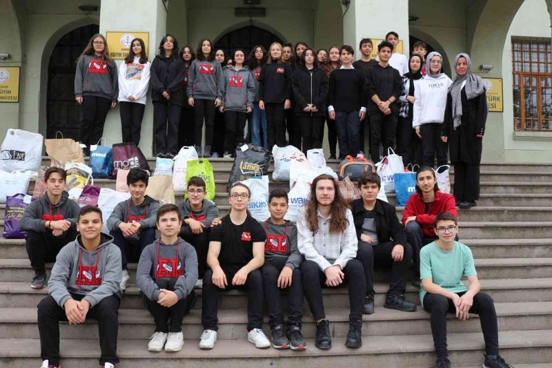 Atatürk Lisesi’nden Kıyafet Geri Dönüşümü Kampanyası

