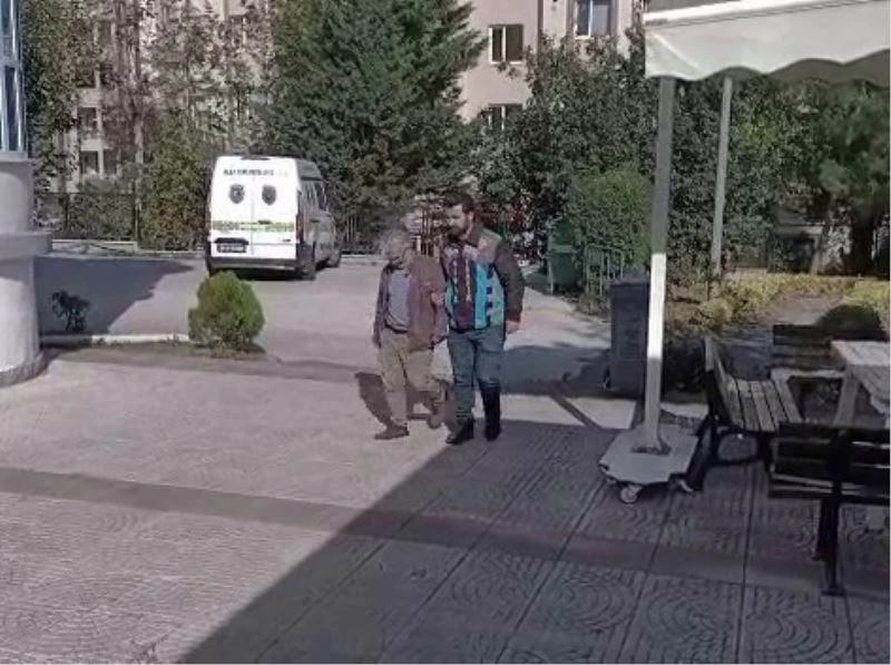 Esenyurt’ta müşterisinin saçını çekip döven taksici yakalandı
