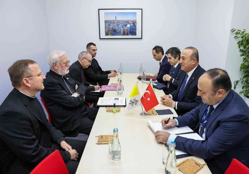 Çavuşoğlu, Vatikan Dışişleri Bakanı Gallagher ile görüştü
