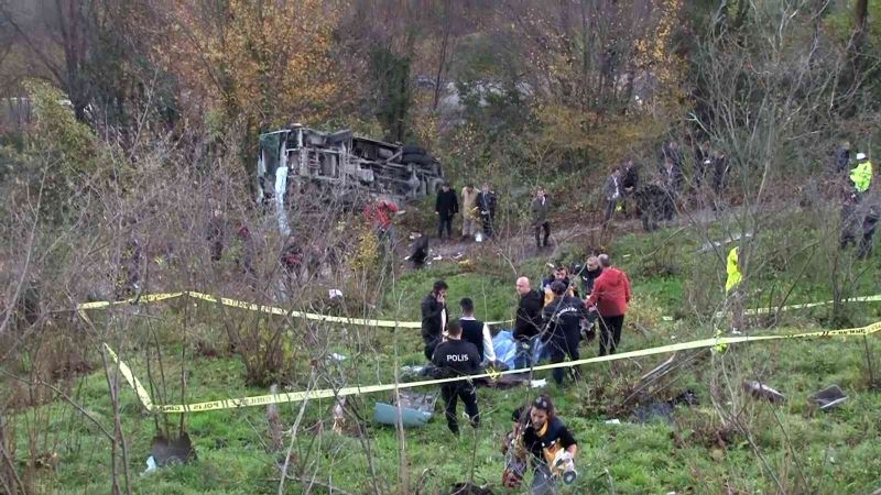 Zonguldak’ın Kilimli ilçesinde öğrencileri taşıyan otobüs devrildi. Kazada yaralananlar olduğu öğrenildi.
