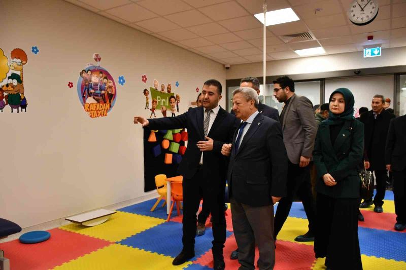 Yozgat’ta çocuk fizik tedavi ve rehabilitasyon ünitesi hizmete açıldı
