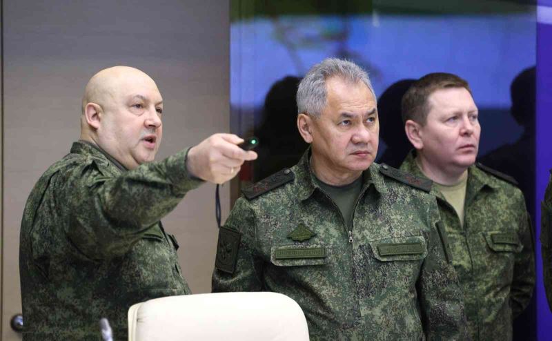 Putin’den Ukrayna’da görev yapan birliklerin yönetildiği karargaha ziyaret
