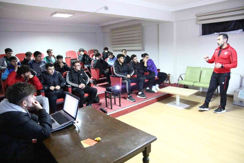 Sivas Belediyespor’a oyun kuralları anlatıldı
