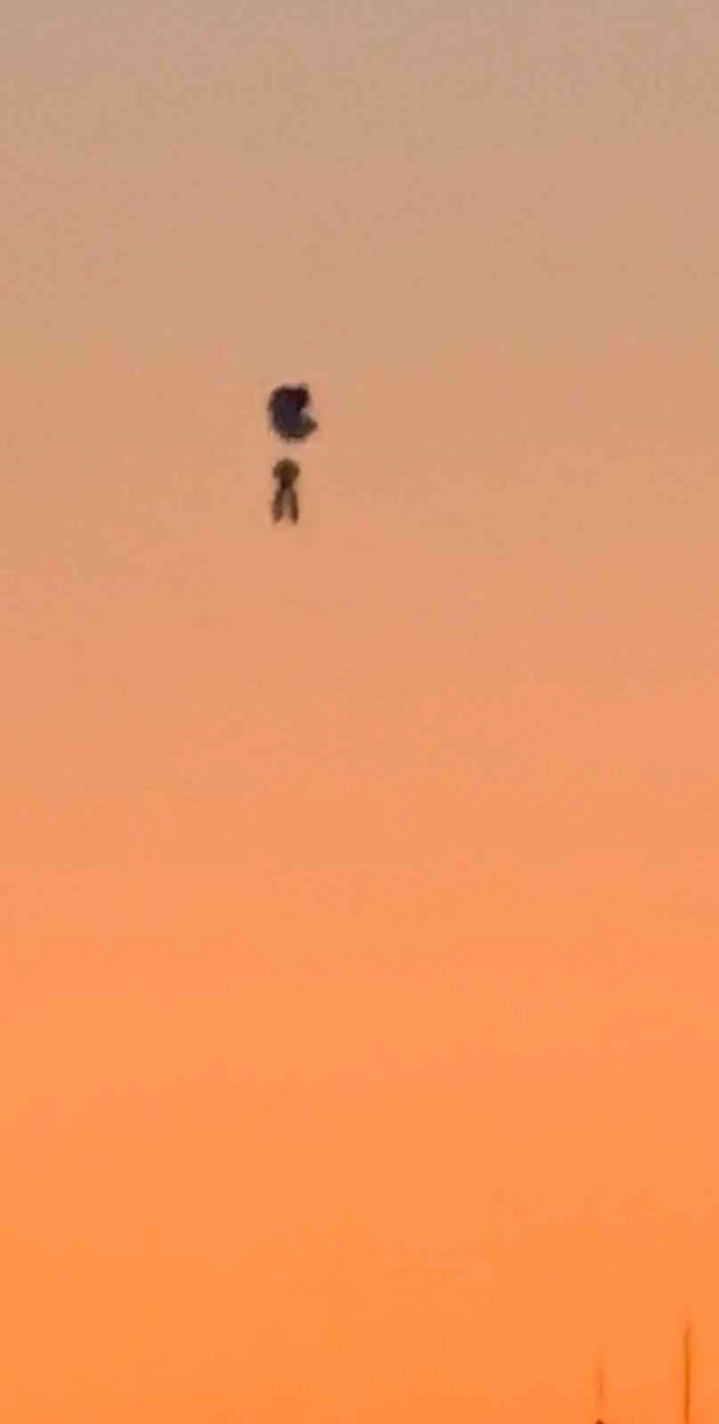 İskenderun semalarında görülen cisim polisi alarma geçirdi