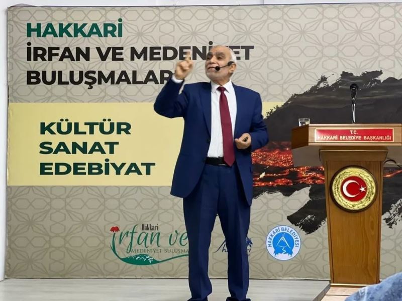 Yazar Mustafa Turan: “Anasız babasız yaşanır ama vatansız yaşanamaz”
