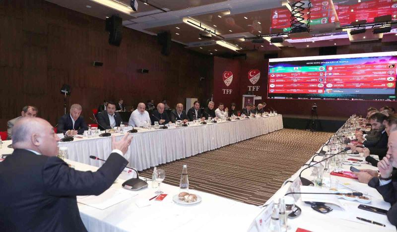 İlk kez Süper Lig kulüp başkanlarıyla birlikte Dijital Hakem Ataması yapıldı
