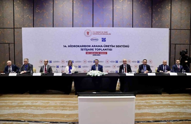 Bakan Dönmez: “2023’te günlük 100 bin varil yurt içi petrol üretme hedefi koyduk”
