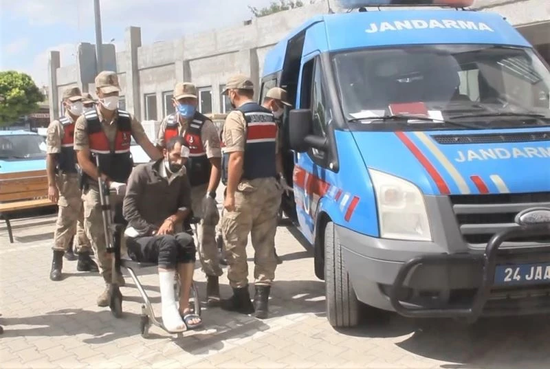 Erzincan’da 2 kişiyi öldüren sanık ağırlaştırılmış müebbet hapis cezasına çarptırıldı
