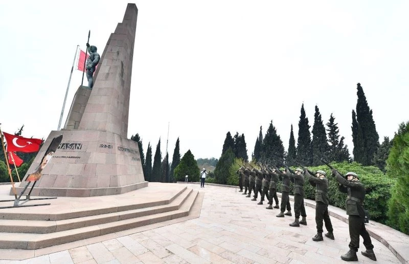 Menemen’de şehit Asteğmen Kubilay ve arkadaşları anıldı
