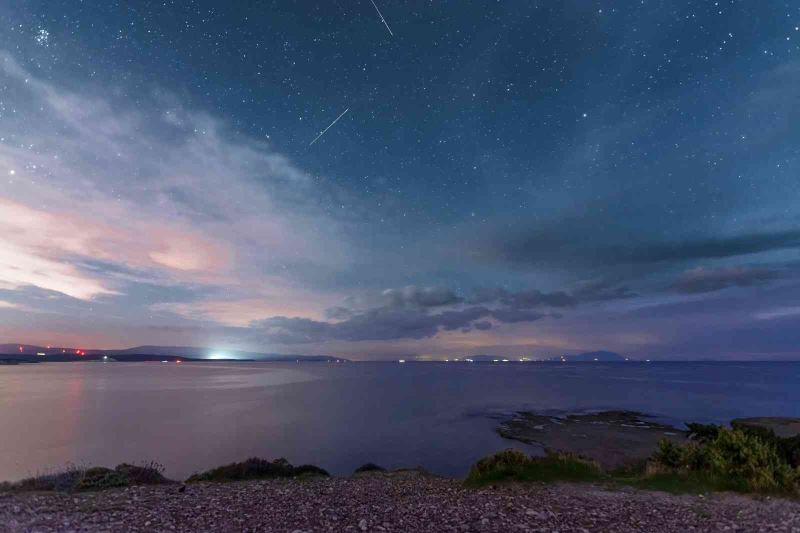 Fotoğraf sanatçısı İsa Turan Geminids meteor yağmurunda eşsiz görüntüler yakaladı
