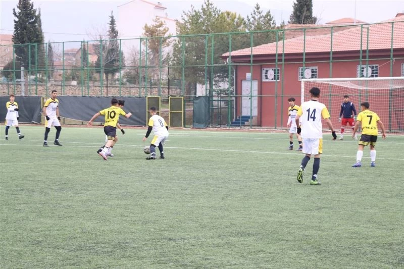 Bölge şampiyonasına katılmak için ter döktüler
