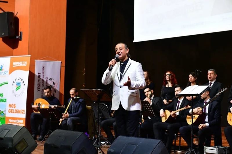 ‘Unutulmayan Şarkılar ve Türküler’ konserine ilgi
