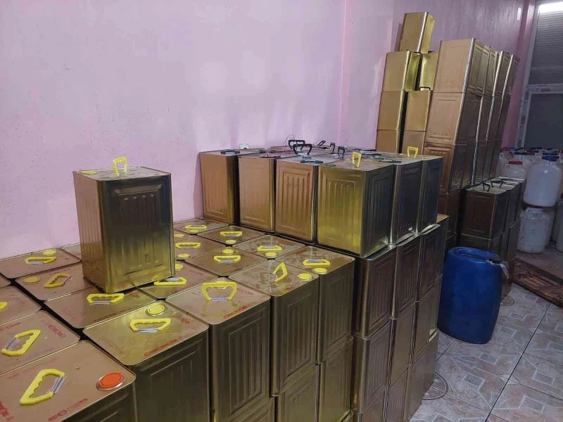 Osmaniye’de 46 teneke zeytinyağı çalan 2 şüpheli yakalandı