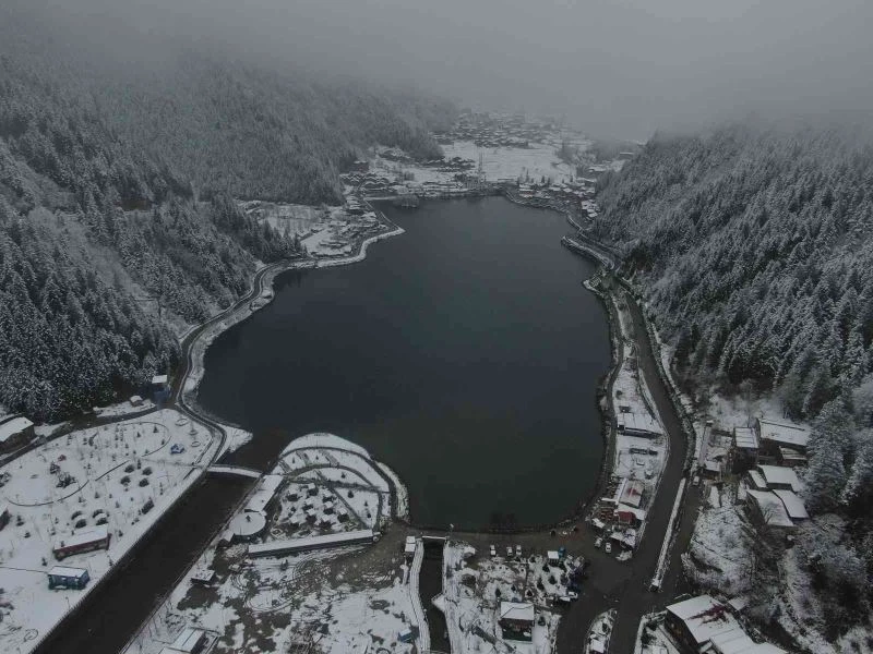 Uzungöl’de işletmeler kapattı, yılbaşı beklentisi yine gerçekleşmedi

